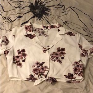 Cropped, floral, tie up shirt.